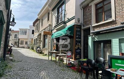 URLA SANAT SOKAĞINDA SATILIK Müstakil Ev