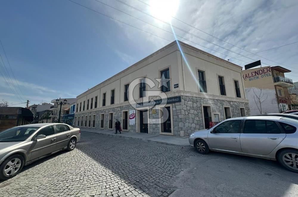 URLA SANAT SOKAĞINDA SATILIK Müstakil Ev