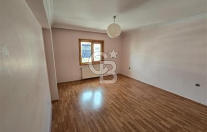 DİKMEN CADDESİ'NDE,EBEVEYN BANYOLU,AÇIK OTOPARKLI KİRALIK 3+1