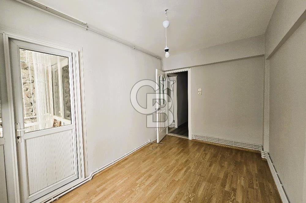 GÖZTEPE'DE İNÖNÜ CADDESİNE 1 BLOK KİRALIK DAİRE