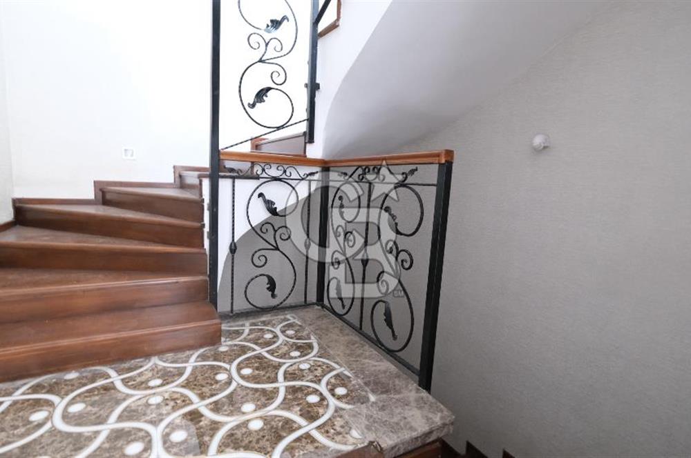 BAĞLICA'NIN EN PRESTİJLİ BÖLGESİNDE 5+2 LÜKS SATILIK VİLLA