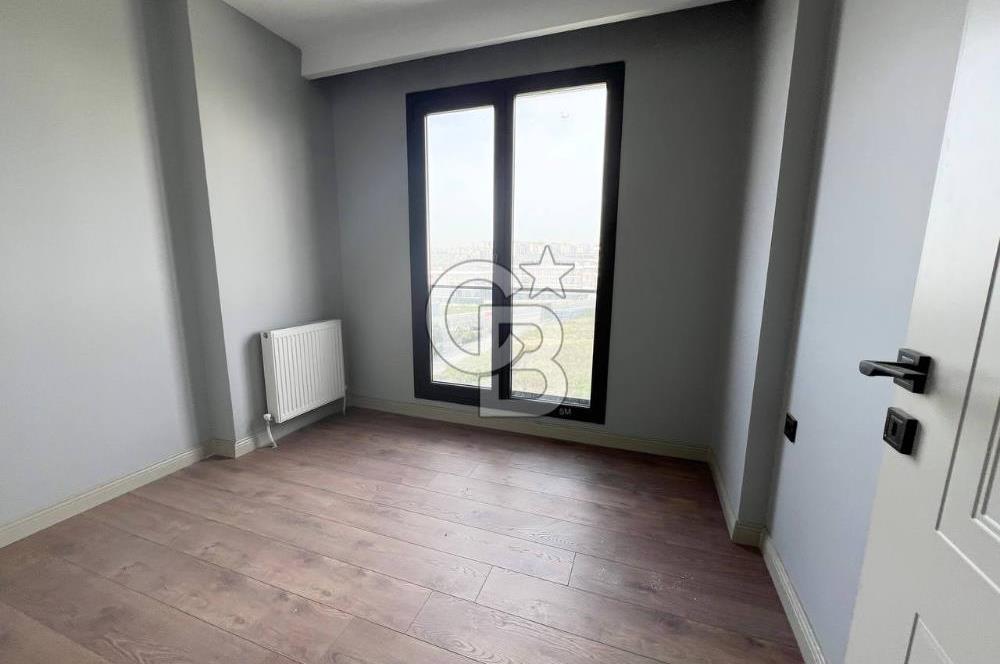 Beylikdüzü Es Marin Konaklarında 3+2 Satılık 0 Dublex Daire