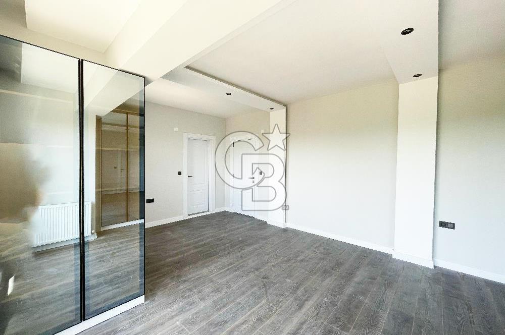 Çanakkale Lapseki Kangırlıda 750 m² Bahçeli Satılık Villa