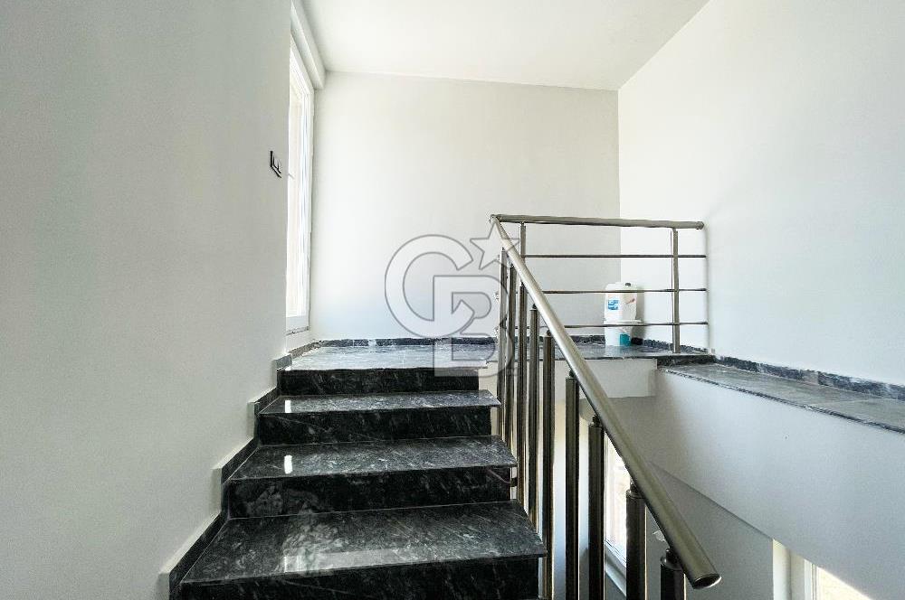 Çanakkale Lapseki Kangırlıda 750 m² Bahçeli Satılık Villa
