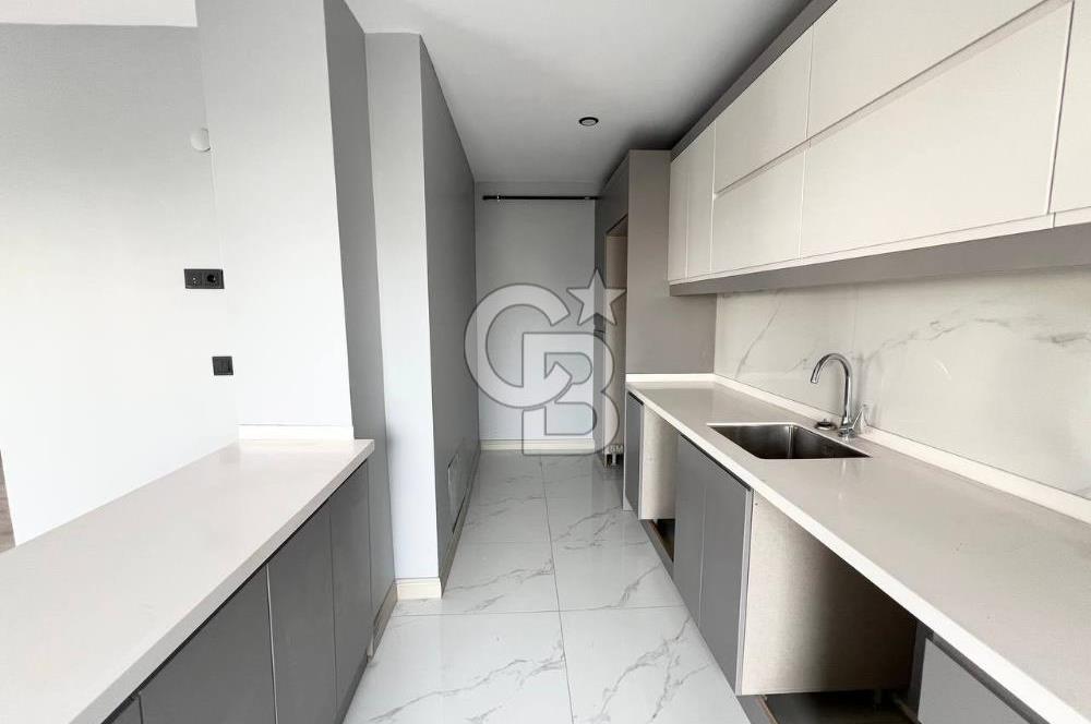 Beylikdüzü Es Marin Konaklarında 3+2 Satılık 0 Dublex Daire