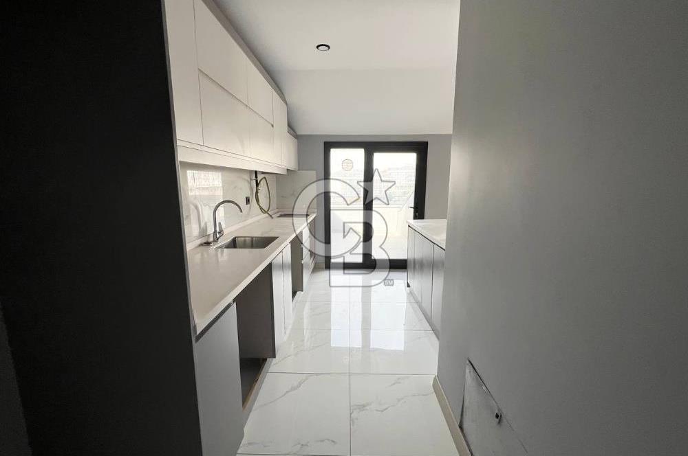 Beylikdüzü Es Marin Konaklarında 3+2 Satılık 0 Dublex Daire