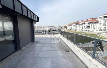 Beylikdüzü Es Marin Konaklarında 3+2 Satılık 0 Dublex Daire