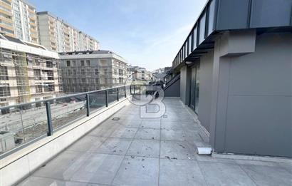 Beylikdüzü Es Marin Konaklarında 3+2 Satılık 0 Dublex Daire