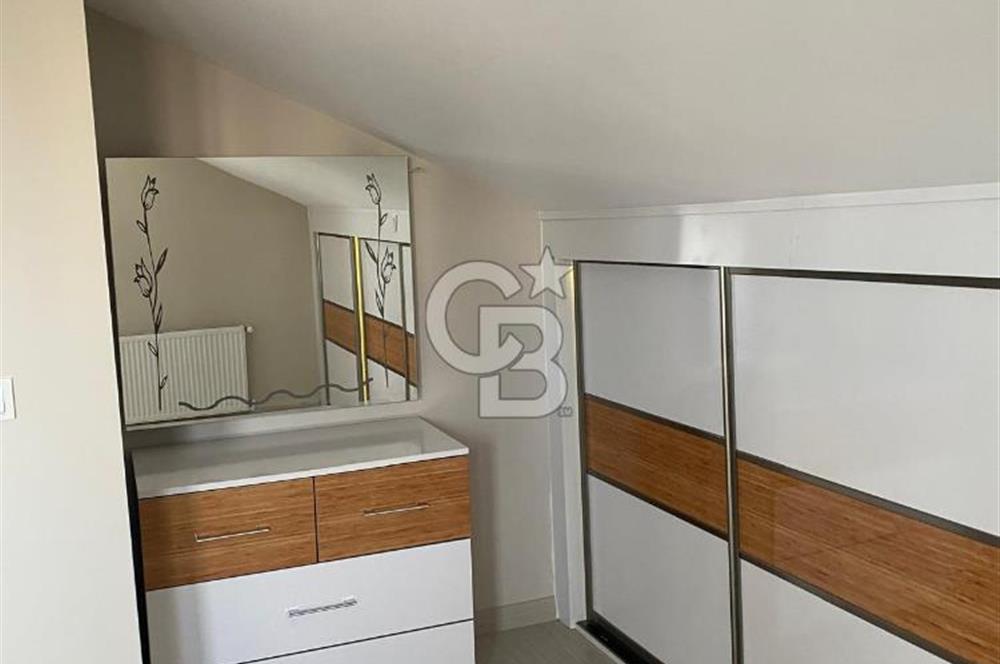Yakacık'ta Geniş Balkonlu ve Eşyalı Kiralık Teras Daire