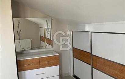 Yakacık'ta Geniş Balkonlu ve Eşyalı Kiralık Teras Daire