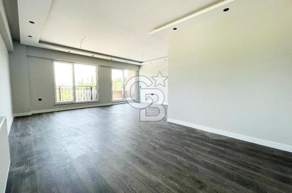 Çanakkale Lapseki Kangırlıda 750 m² Bahçeli Satılık Villa