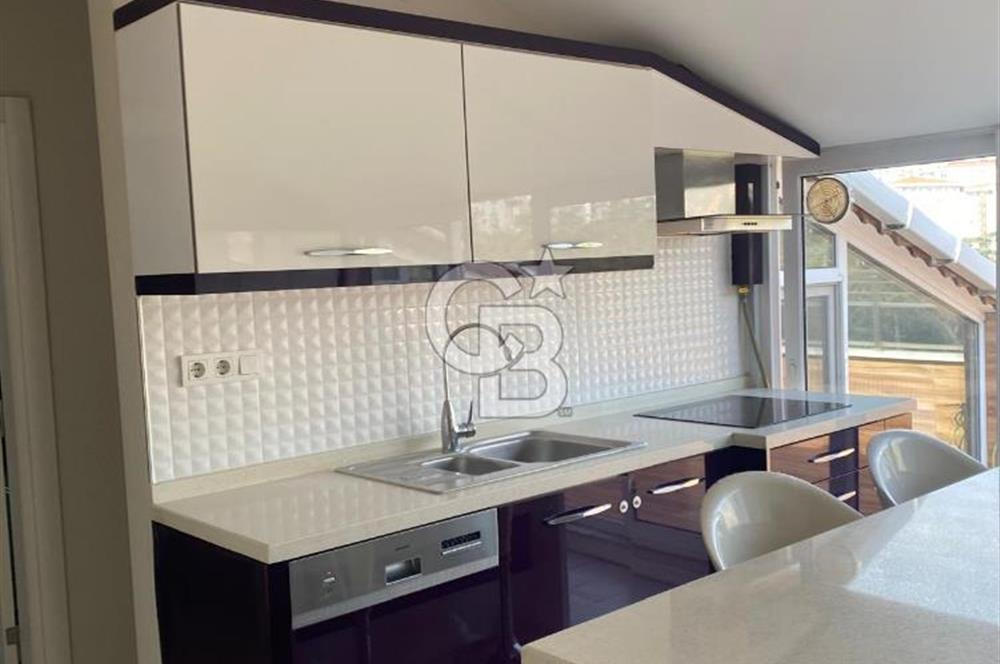 Yakacık'ta Geniş Balkonlu ve Eşyalı Kiralık Teras Daire