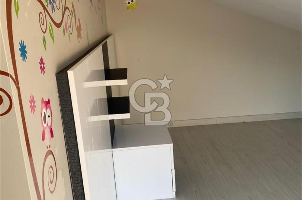 Yakacık'ta Geniş Balkonlu ve Eşyalı Kiralık Teras Daire