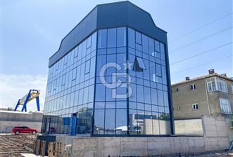 ATAŞEHİR FERHATPAŞA'DA 2.200 M2 KİRALIK PLAZA