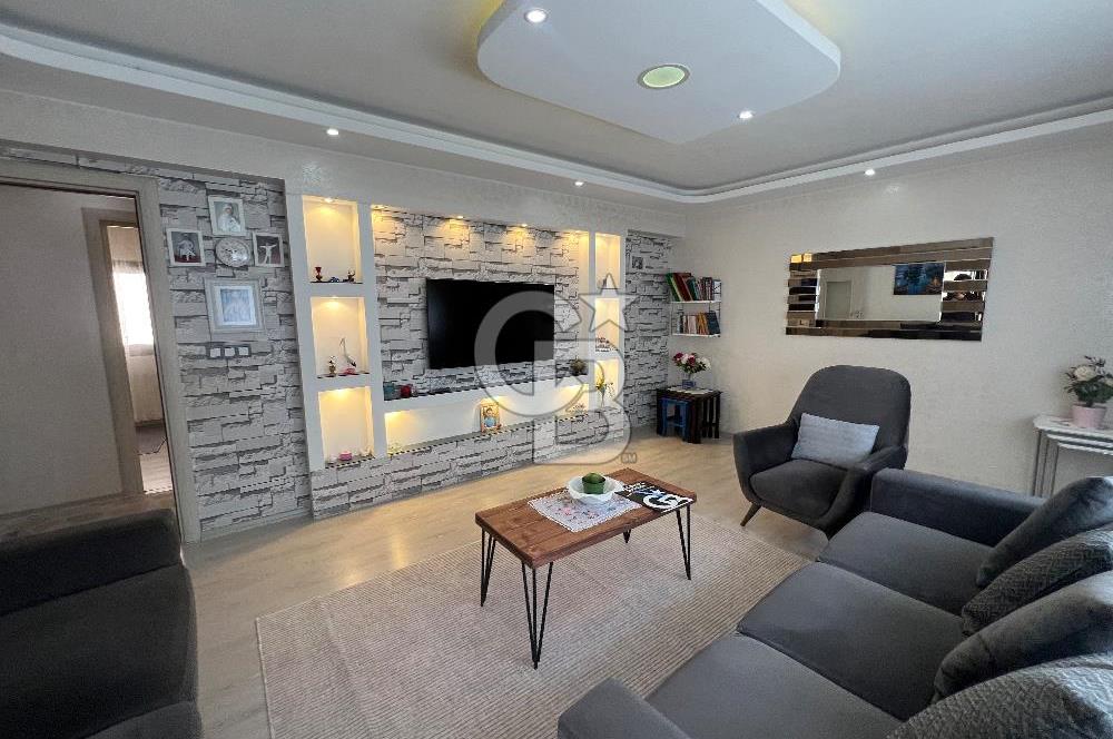 Karşıyaka Örnekköy’de 2+1 Satılık 100m2 Daire