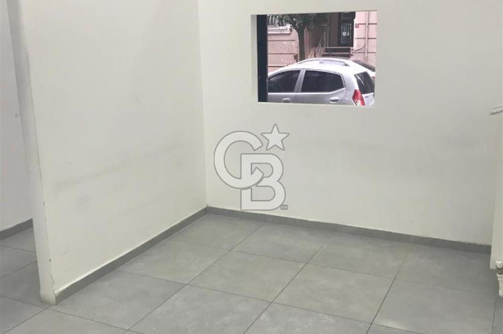 BAYRAMPAŞA İSMETPAŞA OKULLAR BÖLGESİNDE DEPOLU DÜKKAN KİRALIK