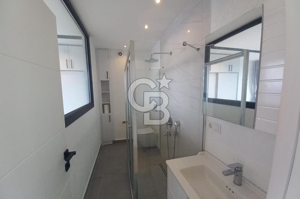 Yalıkavak'ta Sitede Deniz Manzaralı 4+1 Tribleks Villa