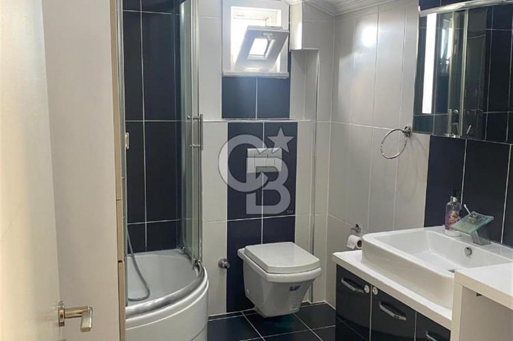 Yakacık'ta Geniş Balkonlu ve Eşyalı Kiralık Teras Daire
