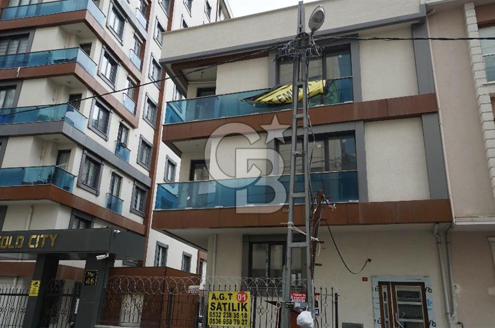 ümraniye inkılap mah. sitede 2 oda 1 salon 1 katta 85 m2 