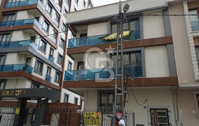 ümraniye inkılap mah. sitede 2 oda 1 salon 1 katta 85 m2 