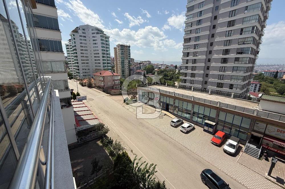 CANİKTE PANAROMİK MANZARALI FIRSAT DAİRE