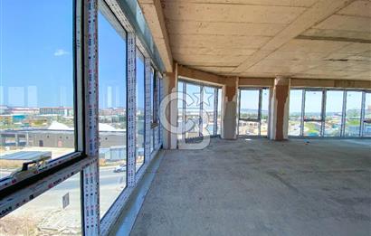 ATAŞEHİR FERHATPAŞA'DA 2.200 M2 KİRALIK PLAZA