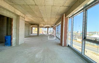 ATAŞEHİR FERHATPAŞA'DA 2.200 M2 KİRALIK PLAZA