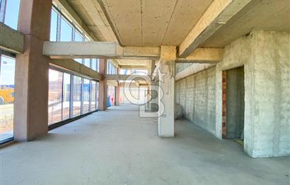 ATAŞEHİR FERHATPAŞA'DA 2.200 M2 KİRALIK PLAZA