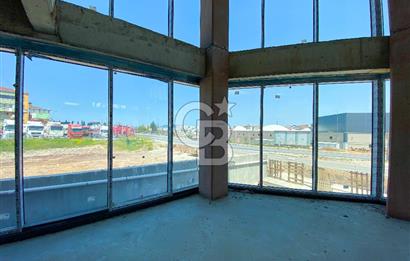 ATAŞEHİR FERHATPAŞA'DA 2.200 M2 KİRALIK PLAZA