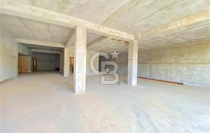 ATAŞEHİR FERHATPAŞA'DA 2.200 M2 KİRALIK PLAZA