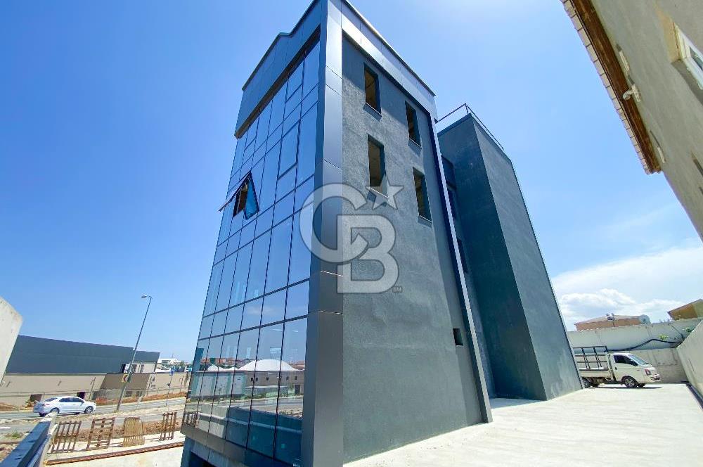 ATAŞEHİR FERHATPAŞA'DA 2.200 M2 KİRALIK PLAZA