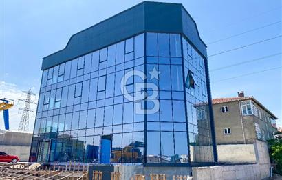 ATAŞEHİR FERHATPAŞA'DA 2.200 M2 KİRALIK PLAZA