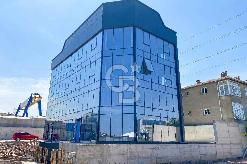 ATAŞEHİR FERHATPAŞA'DA 2.200 M2 KİRALIK PLAZA