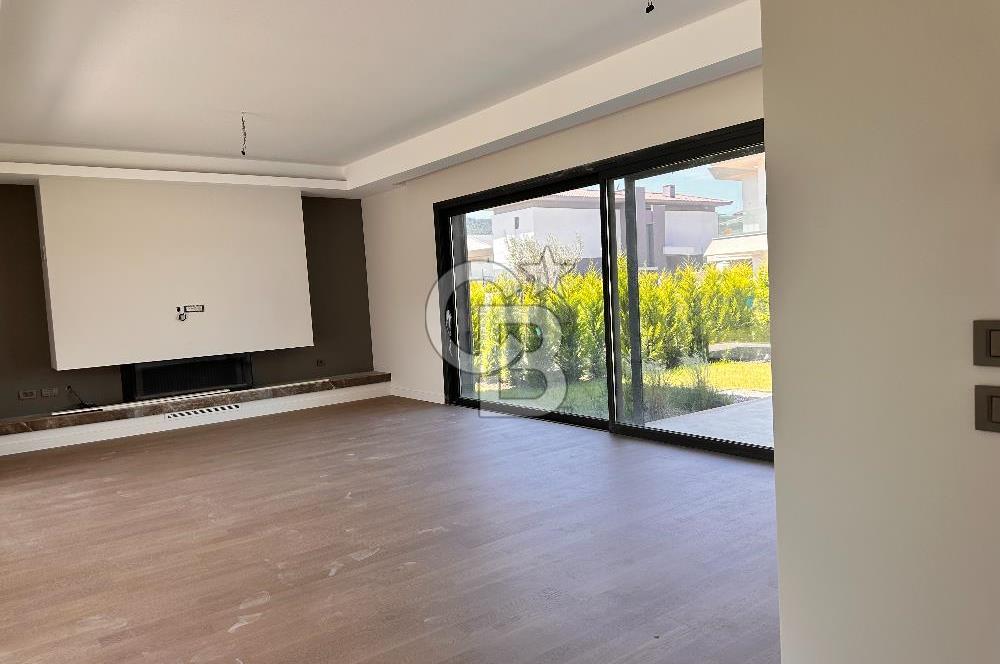 Güzelbahçe, Yelki'de 4+1 Müstakil Satılık Villa