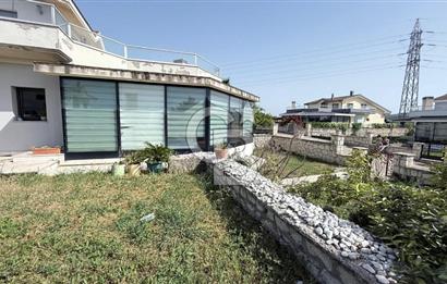 Urla Kent Sitesi'nde Full Deniz Manzaralı Köşe Satılık Villa