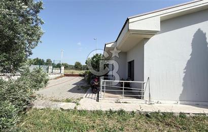 Urla Kent Sitesi'nde Full Deniz Manzaralı Köşe Satılık Villa