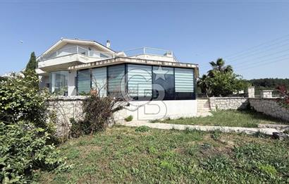 Urla Kent Sitesi'nde Full Deniz Manzaralı Köşe Satılık Villa