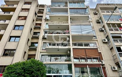 Göztepe’de 3+1 140 M2 dogalgaz ısınma sistemli Daire