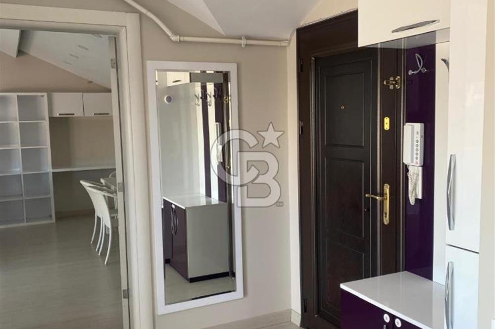Yakacık'ta Geniş Balkonlu ve Eşyalı Kiralık Teras Daire