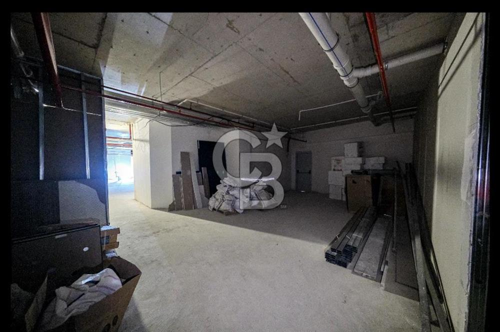 BOSTANCI SAHİLDE MUHTEŞEM AMORTİSMANLI 710 M2 SATILIK DÜKKAN