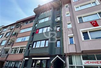 MODA HASIRCIBAŞI'NDA BALKONLU BAKIMLI GENİŞ 3+1 (BOŞ)