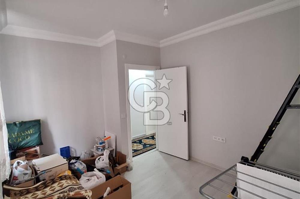 AHATLI'DA BAŞTAN SONA YENİLENMİŞ SATILIK 2+1 EŞYALI DAİRE