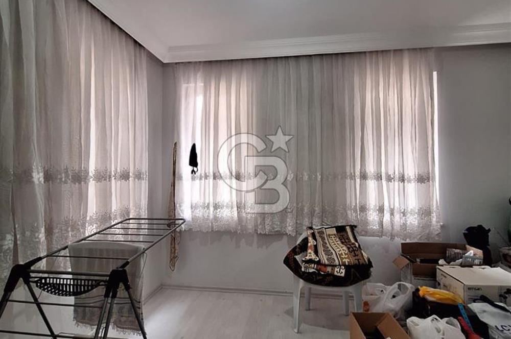 AHATLI'DA BAŞTAN SONA YENİLENMİŞ SATILIK 2+1 EŞYALI DAİRE