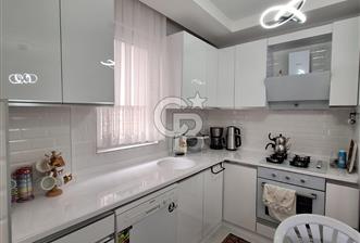 AHATLI'DA BAŞTAN SONA YENİLENMİŞ SATILIK 2+1 EŞYALI DAİRE