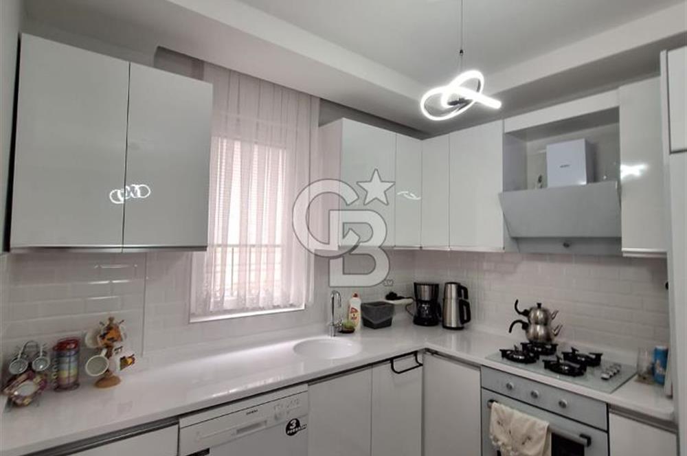 AHATLI'DA BAŞTAN SONA YENİLENMİŞ SATILIK 2+1 EŞYALI DAİRE