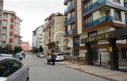 ümraniye inkılap mah. sitede 2 oda 1 salon 1 katta 85 m2 