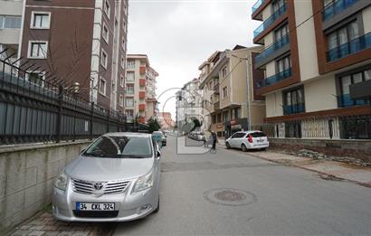 ümraniye inkılap mah. sitede 2 oda 1 salon 1 katta 85 m2 