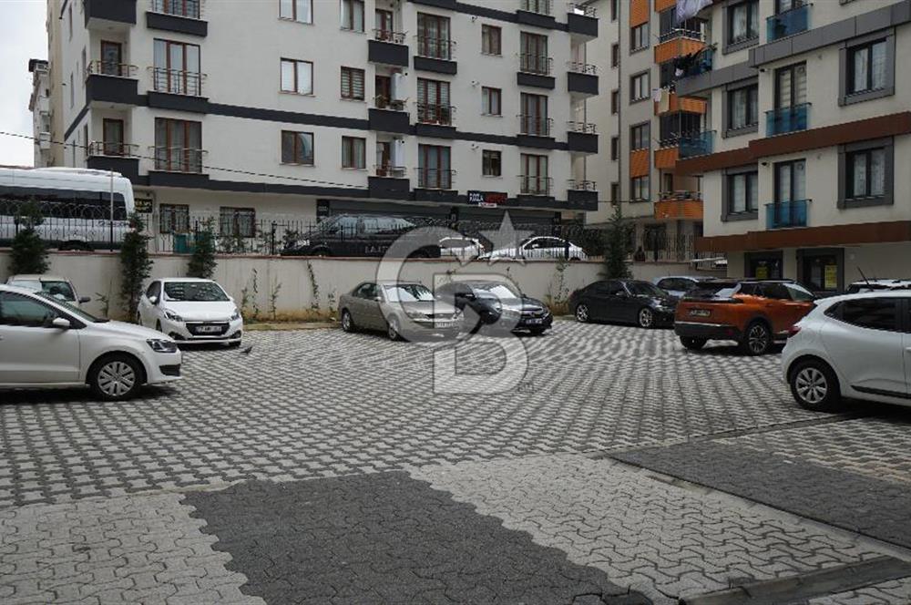 ümraniye inkılap mah. sitede 2 oda 1 salon 1 katta 85 m2 
