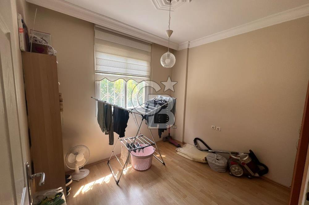 Kuşadası Merkezde Marina Yakını 3+1 Site içi Satılık Daire