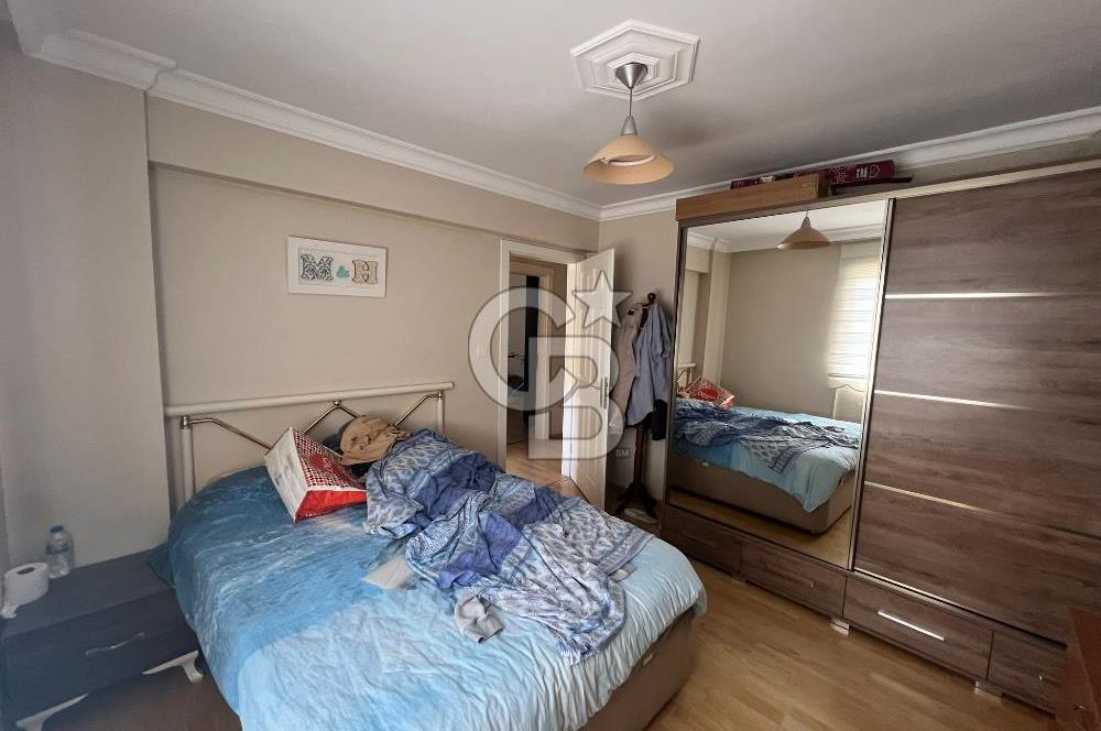 Kuşadası Merkezde Marina Yakını 3+1 Site içi Satılık Daire